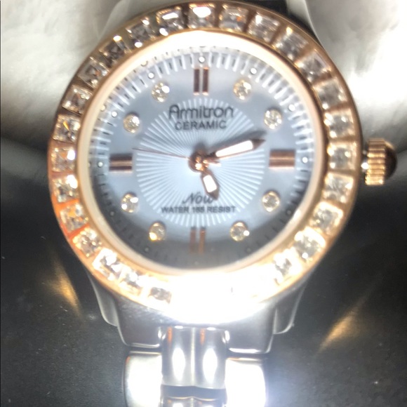 Watch women’s - Picture 8 of 9